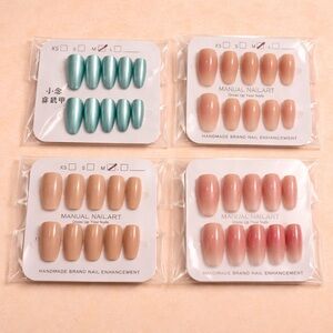 PRESS ON NAIL BUNDLE - MEDIUM